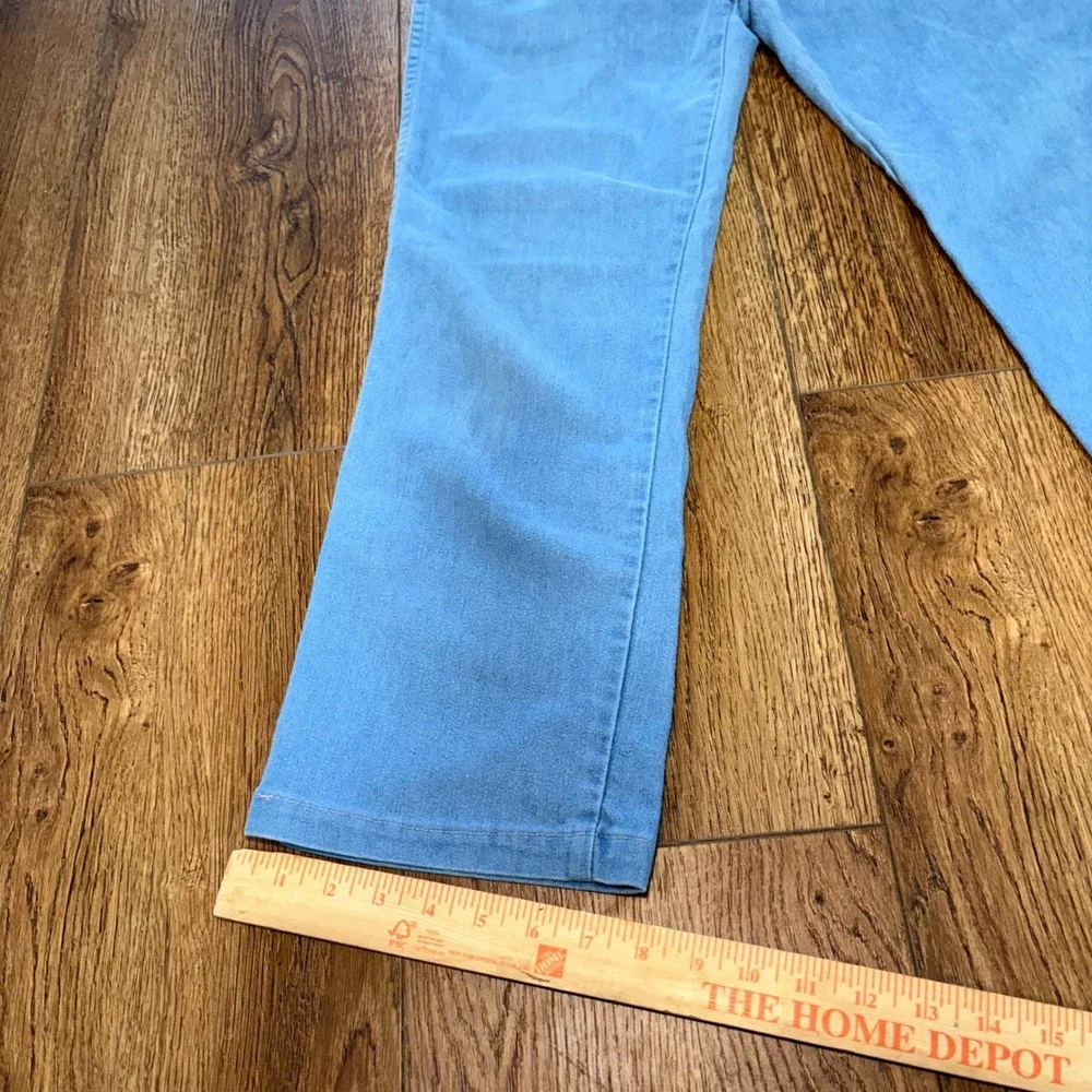 80s True Vintage Wrangler Jeans USA made Mens 30x26 Light Wash Blue Straight Leg